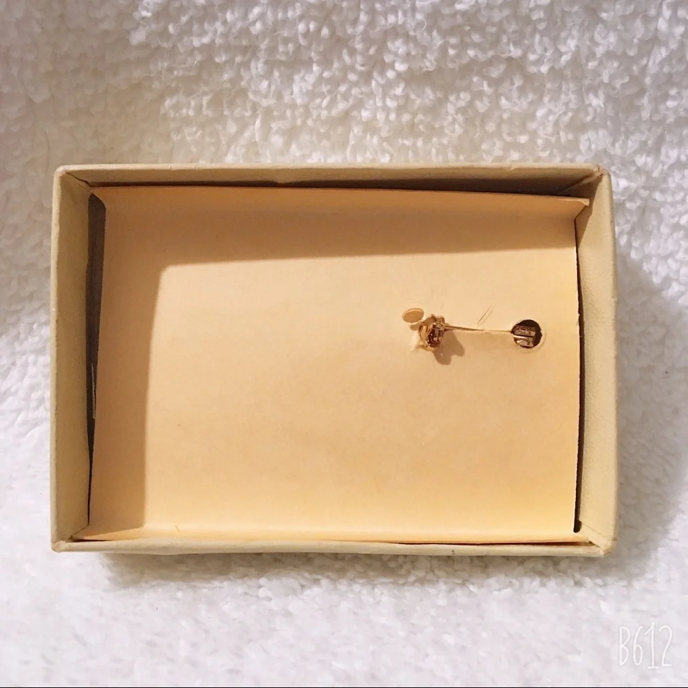 No Brand this listing